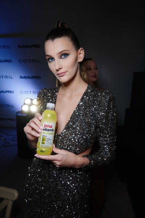 An additional dose of hydration from the refreshing drinks at the ELFS fashion show was provided by Jana Vitamin